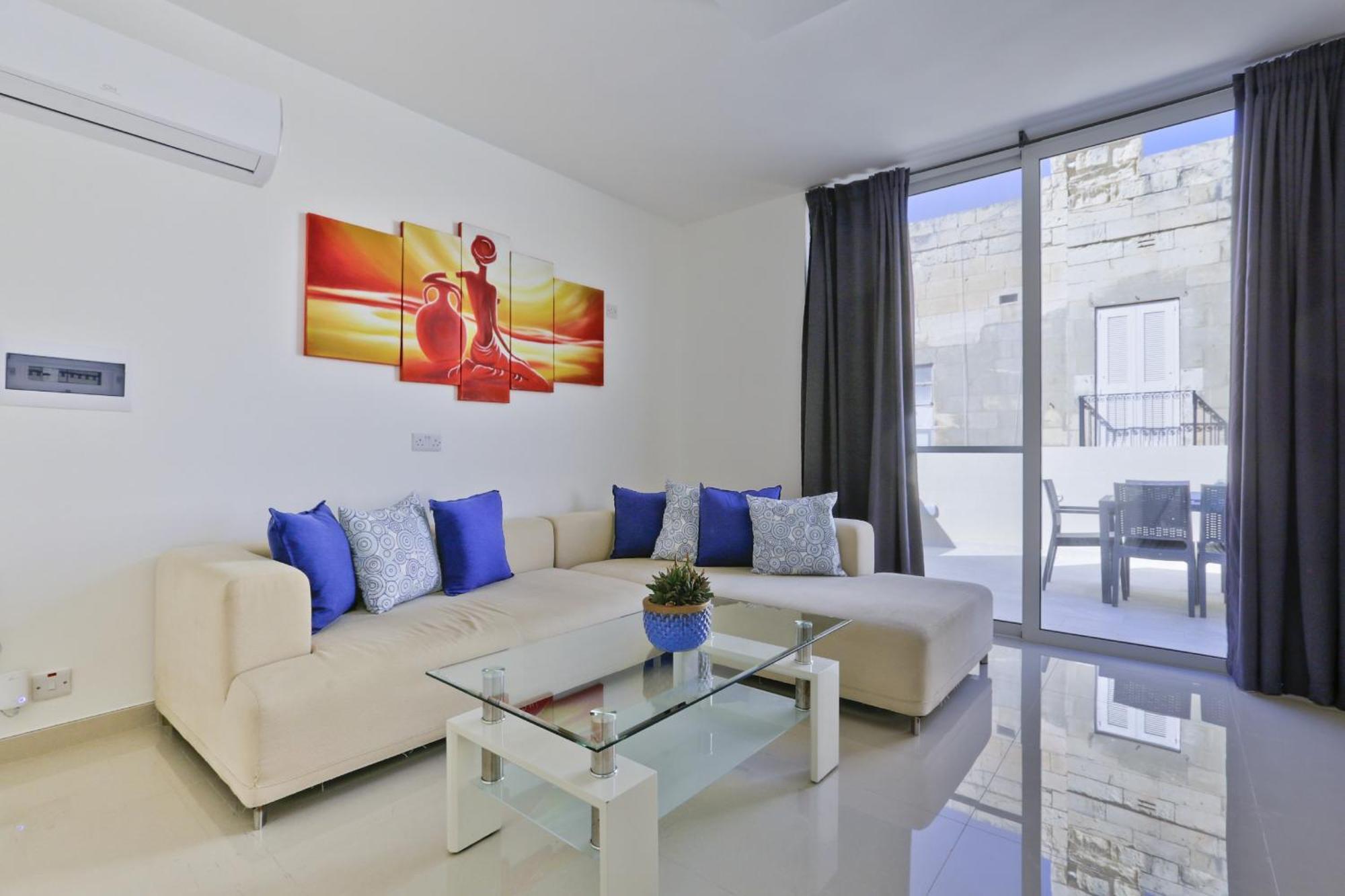 Exquisite 3-Bedroom Duplex Penthouse With Jacuzzi In Valletta Centre Ngoại thất bức ảnh